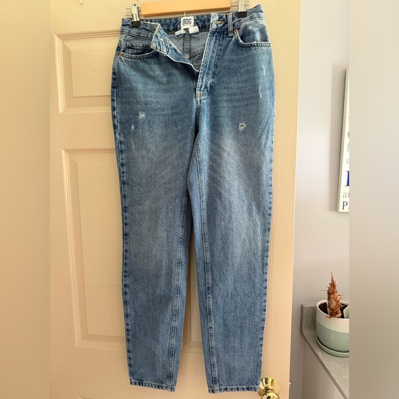 BDG Urban Outfitters Size 26 High Rise Mom Jeans - Picture 1 of 4
